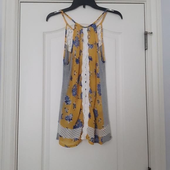 BKE Gimmick Tank Top - Picture 2 of 6